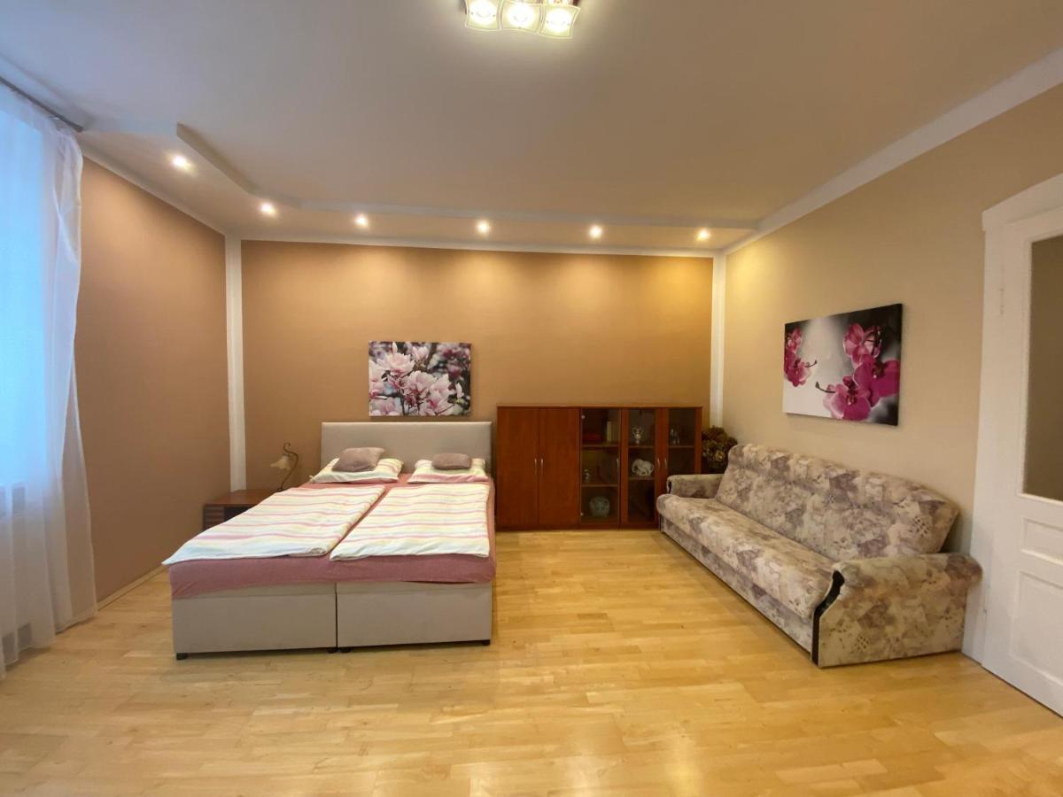 Holicak Apartment Olomouc Ngoại thất bức ảnh