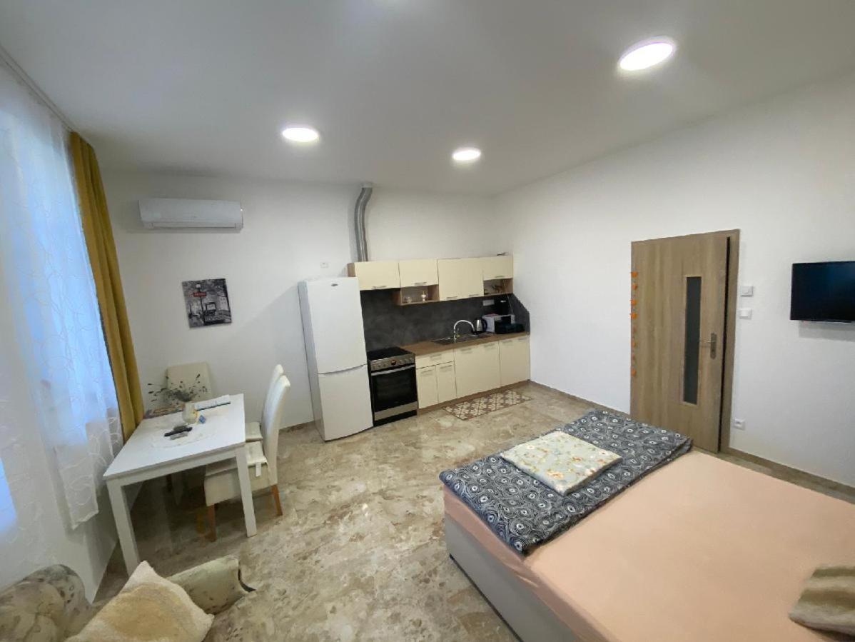 Holicak Apartment Olomouc Ngoại thất bức ảnh