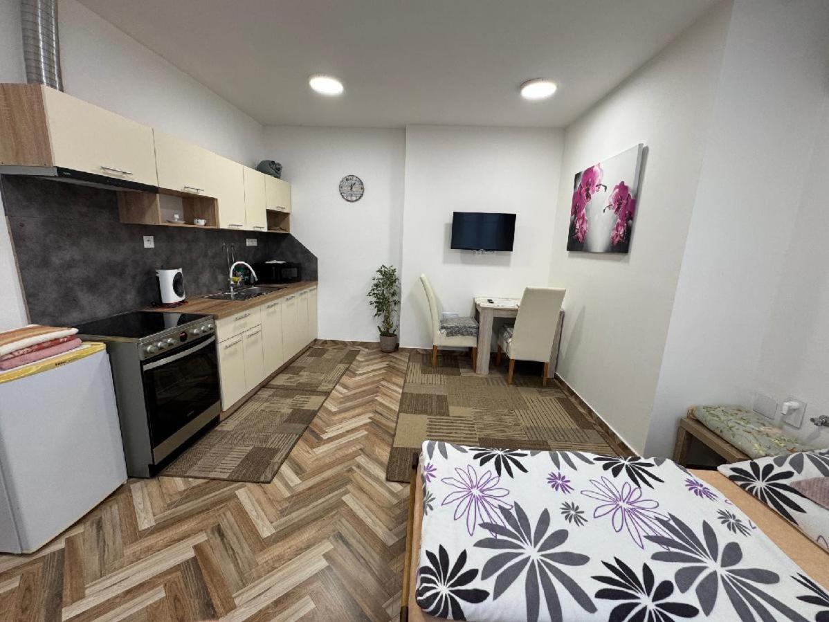 Holicak Apartment Olomouc Ngoại thất bức ảnh
